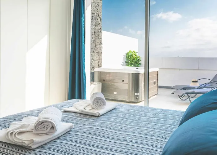 Monterey House Playa Blanca